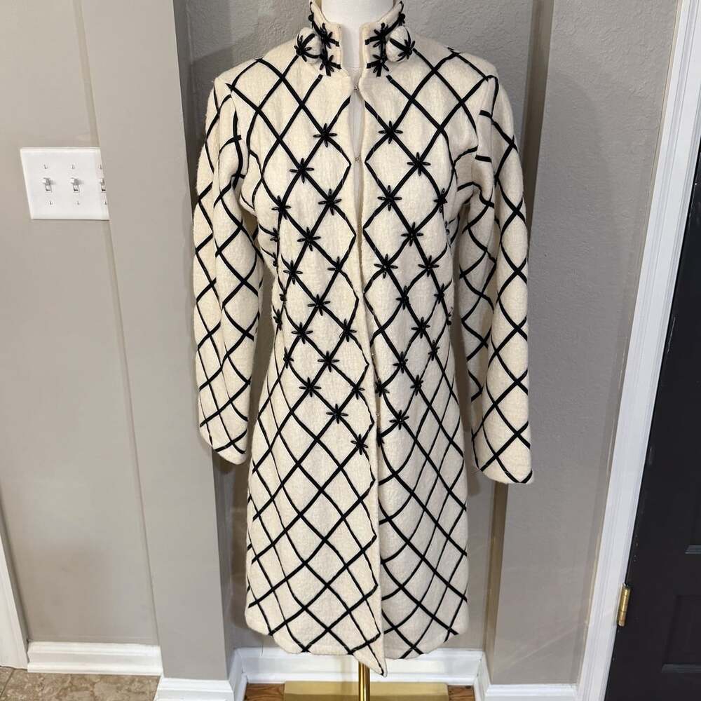 Neiman Marcus Exclusive Wool Coat S Ivory Black Lattice Beaded Long Vintage